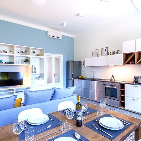 Duomo/Navigli Casa Elegante In Zona Tortona Apartman Milánó Kültér fotó