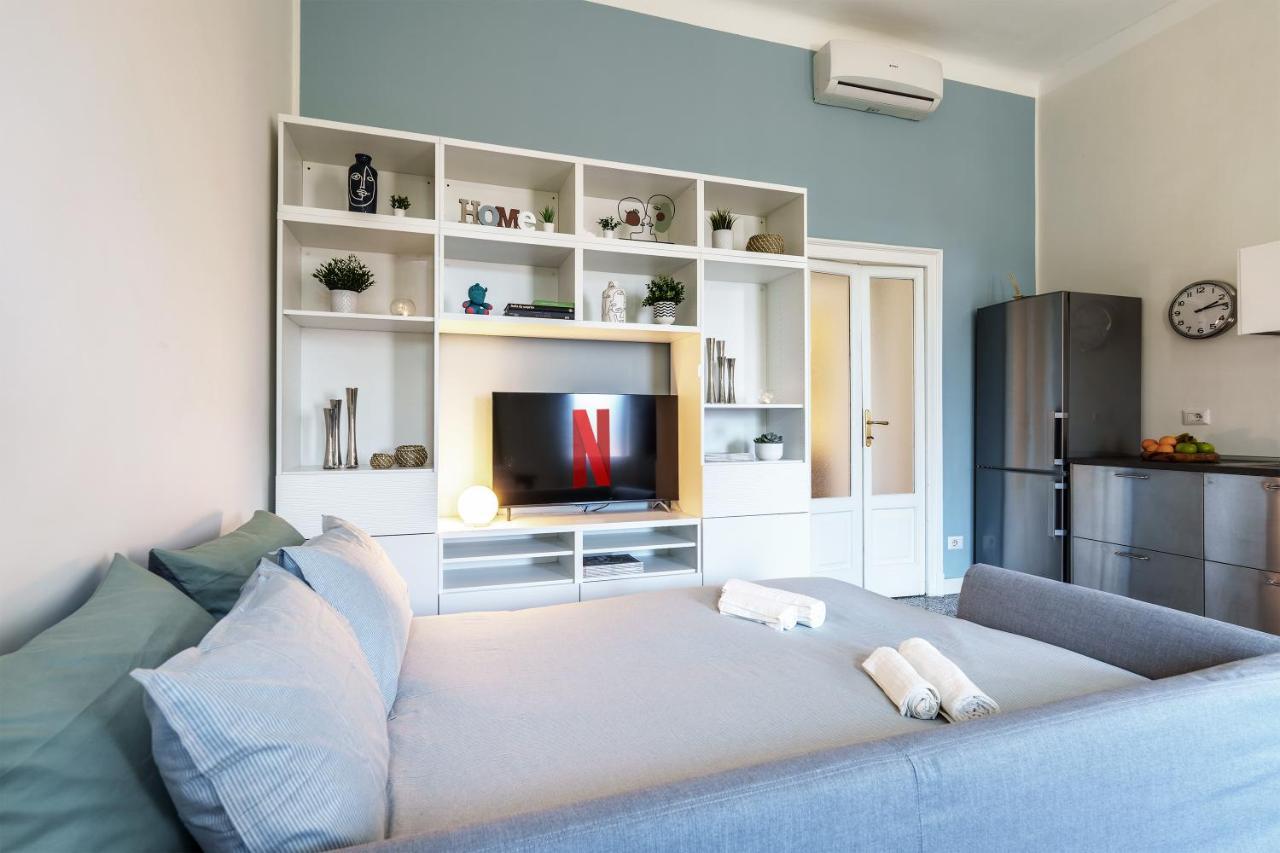 Duomo/Navigli Casa Elegante In Zona Tortona Apartman Milánó Kültér fotó