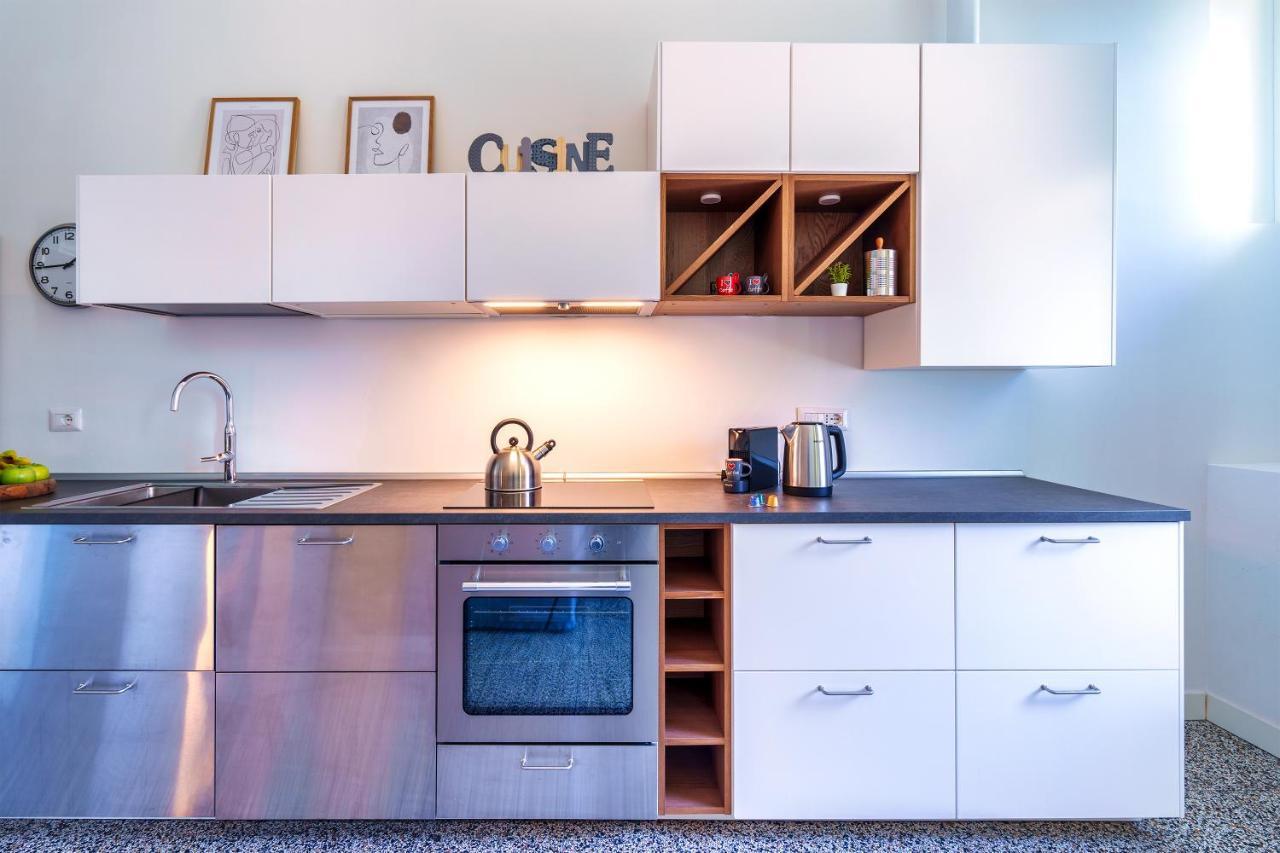 Duomo/Navigli Casa Elegante In Zona Tortona Apartman Milánó Kültér fotó