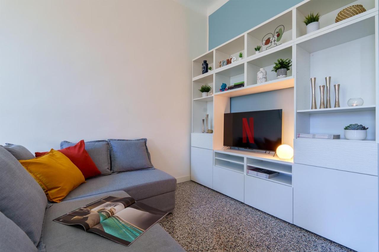 Duomo/Navigli Casa Elegante In Zona Tortona Apartman Milánó Kültér fotó